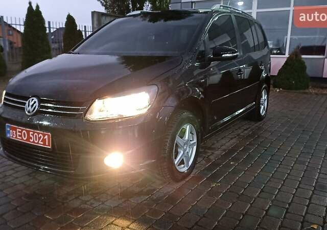 Черный Фольксваген Туран, объемом двигателя 1.6 л и пробегом 165 тыс. км за 13250 $, фото 94 на Automoto.ua