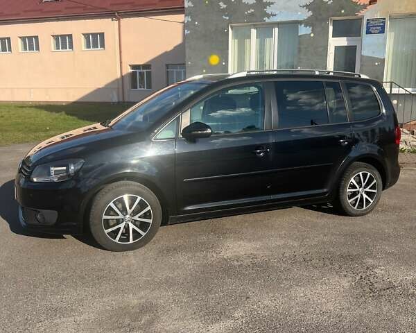 Черный Фольксваген Туран, объемом двигателя 1.6 л и пробегом 295 тыс. км за 12100 $, фото 6 на Automoto.ua