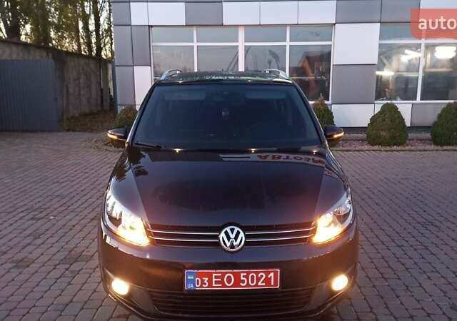 Черный Фольксваген Туран, объемом двигателя 1.6 л и пробегом 165 тыс. км за 13250 $, фото 75 на Automoto.ua