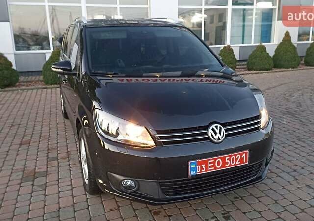 Черный Фольксваген Туран, объемом двигателя 1.6 л и пробегом 165 тыс. км за 13250 $, фото 3 на Automoto.ua