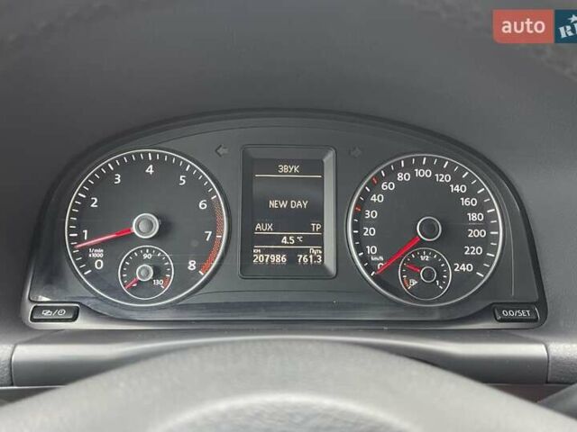 Черный Фольксваген Туран, объемом двигателя 1.4 л и пробегом 207 тыс. км за 10777 $, фото 73 на Automoto.ua