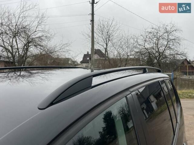 Черный Фольксваген Туран, объемом двигателя 1.4 л и пробегом 207 тыс. км за 10777 $, фото 23 на Automoto.ua