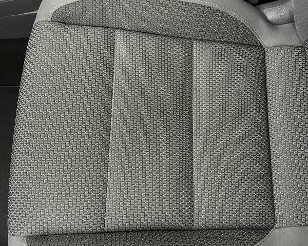 Черный Фольксваген Туран, объемом двигателя 1.4 л и пробегом 207 тыс. км за 10777 $, фото 59 на Automoto.ua