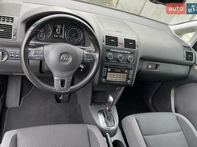 Черный Фольксваген Туран, объемом двигателя 1.4 л и пробегом 207 тыс. км за 10777 $, фото 38 на Automoto.ua