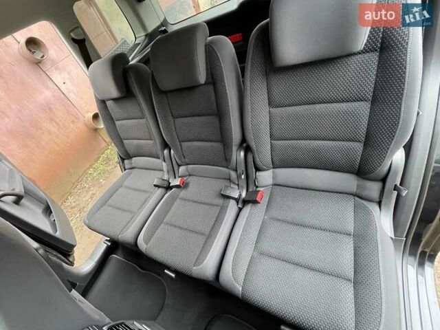 Черный Фольксваген Туран, объемом двигателя 1.4 л и пробегом 207 тыс. км за 10777 $, фото 133 на Automoto.ua