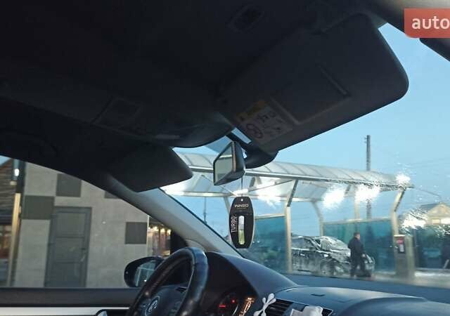 Черный Фольксваген Туран, объемом двигателя 1.6 л и пробегом 165 тыс. км за 13250 $, фото 33 на Automoto.ua