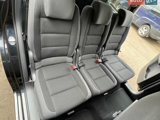 Черный Фольксваген Туран, объемом двигателя 1.4 л и пробегом 207 тыс. км за 10777 $, фото 145 на Automoto.ua