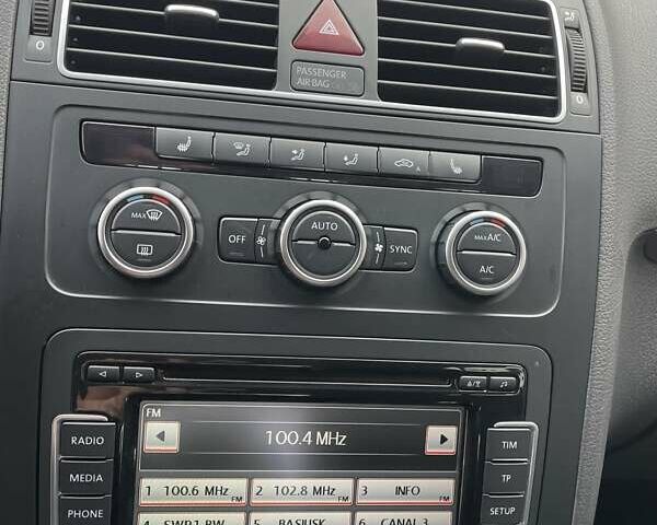 Черный Фольксваген Туран, объемом двигателя 1.4 л и пробегом 207 тыс. км за 10777 $, фото 39 на Automoto.ua