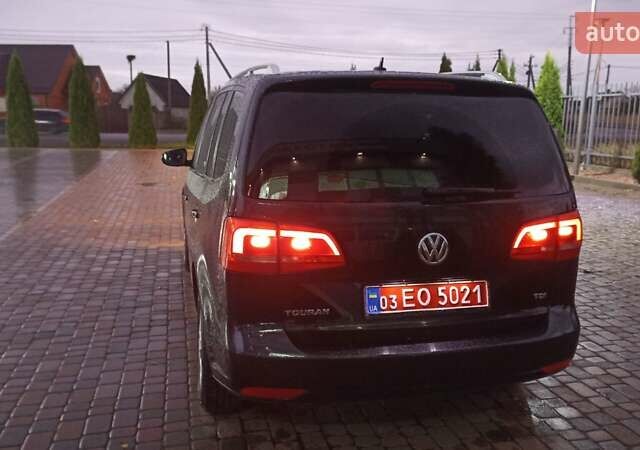 Черный Фольксваген Туран, объемом двигателя 1.6 л и пробегом 165 тыс. км за 13250 $, фото 95 на Automoto.ua