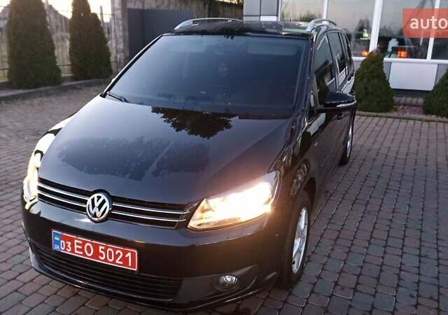 Черный Фольксваген Туран, объемом двигателя 1.6 л и пробегом 165 тыс. км за 13250 $, фото 59 на Automoto.ua