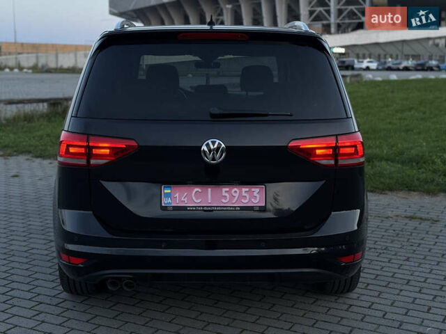 Черный Фольксваген Туран, объемом двигателя 1.97 л и пробегом 260 тыс. км за 15499 $, фото 47 на Automoto.ua