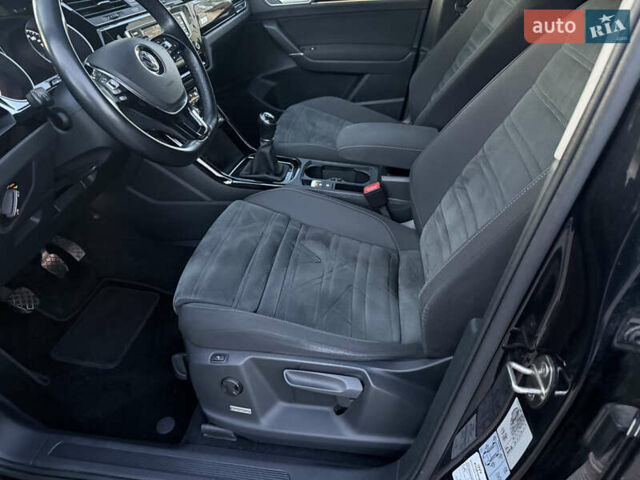 Чорний Фольксваген Туран, об'ємом двигуна 2 л та пробігом 239 тис. км за 16250 $, фото 43 на Automoto.ua