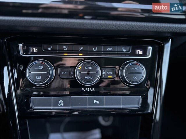 Черный Фольксваген Туран, объемом двигателя 1.97 л и пробегом 260 тыс. км за 15499 $, фото 70 на Automoto.ua