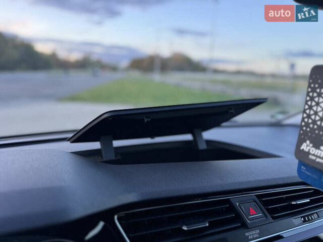 Черный Фольксваген Туран, объемом двигателя 1.97 л и пробегом 260 тыс. км за 15499 $, фото 74 на Automoto.ua