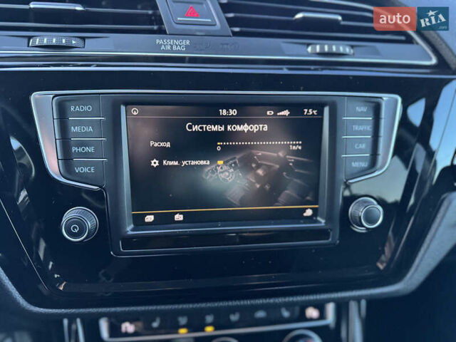 Черный Фольксваген Туран, объемом двигателя 1.97 л и пробегом 260 тыс. км за 15499 $, фото 72 на Automoto.ua