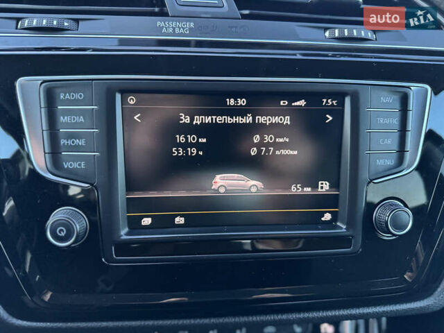 Черный Фольксваген Туран, объемом двигателя 1.97 л и пробегом 260 тыс. км за 15499 $, фото 73 на Automoto.ua