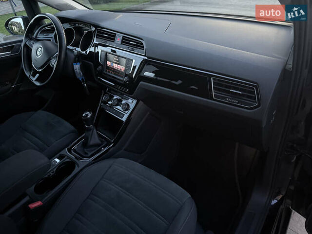 Чорний Фольксваген Туран, об'ємом двигуна 2 л та пробігом 239 тис. км за 16250 $, фото 49 на Automoto.ua