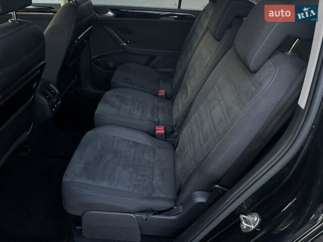 Чорний Фольксваген Туран, об'ємом двигуна 2 л та пробігом 239 тис. км за 16250 $, фото 57 на Automoto.ua