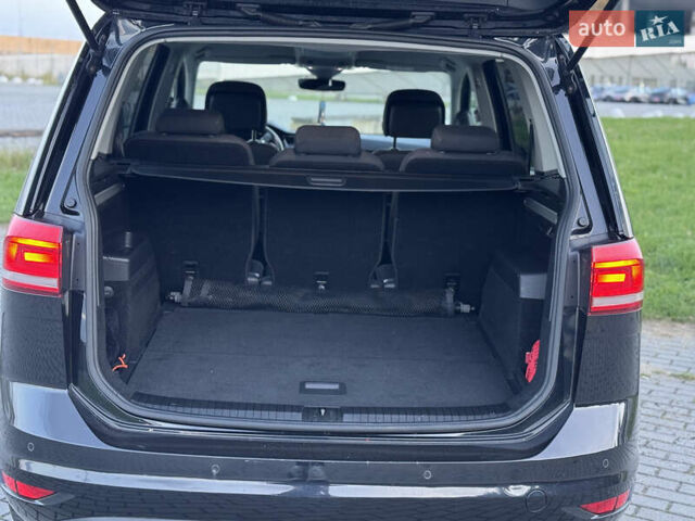 Черный Фольксваген Туран, объемом двигателя 1.97 л и пробегом 260 тыс. км за 15499 $, фото 77 на Automoto.ua