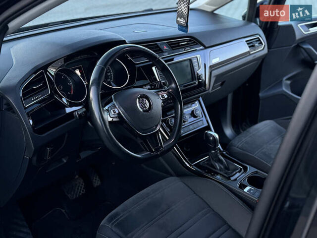 Черный Фольксваген Туран, объемом двигателя 1.97 л и пробегом 260 тыс. км за 15499 $, фото 55 на Automoto.ua
