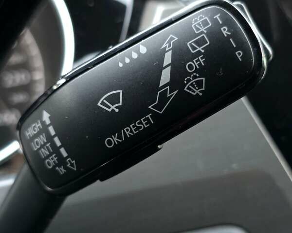 Чорний Фольксваген Туран, об'ємом двигуна 1.97 л та пробігом 240 тис. км за 14700 $, фото 3 на Automoto.ua