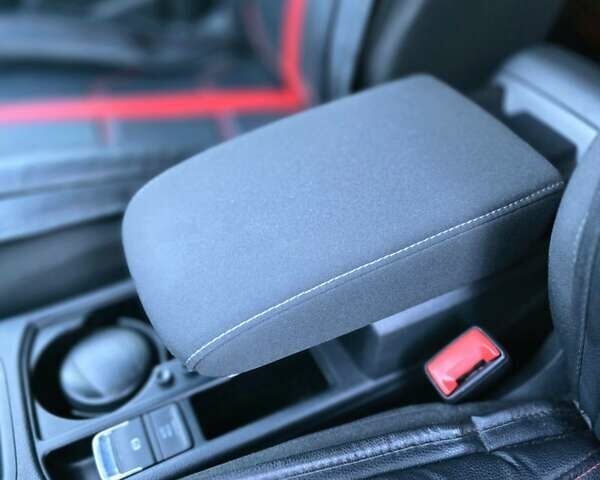 Чорний Фольксваген Туран, об'ємом двигуна 1.97 л та пробігом 240 тис. км за 14700 $, фото 27 на Automoto.ua