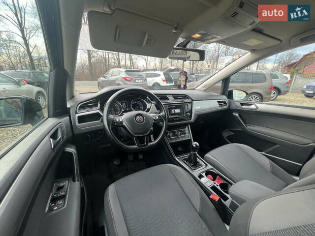 Черный Фольксваген Туран, объемом двигателя 1.6 л и пробегом 197 тыс. км за 14599 $, фото 23 на Automoto.ua