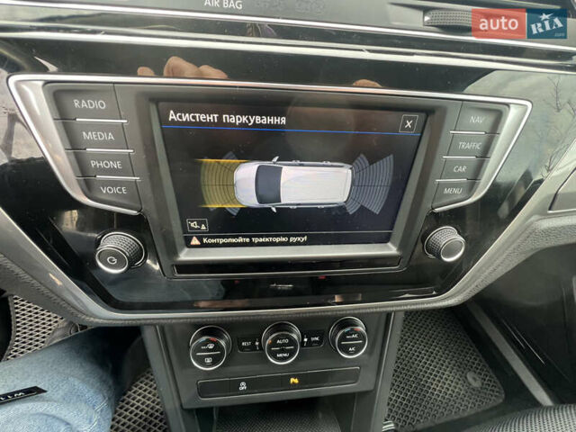 Черный Фольксваген Туран, объемом двигателя 1.6 л и пробегом 197 тыс. км за 14599 $, фото 31 на Automoto.ua