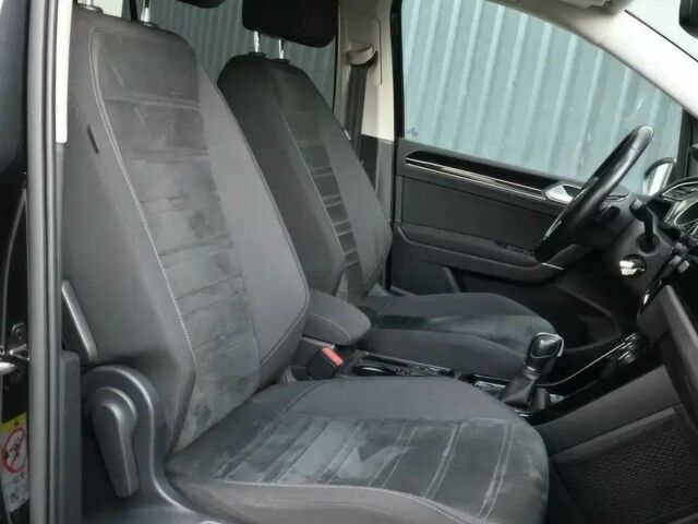 Черный Фольксваген Туран, объемом двигателя 1.8 л и пробегом 53 тыс. км за 16000 $, фото 9 на Automoto.ua