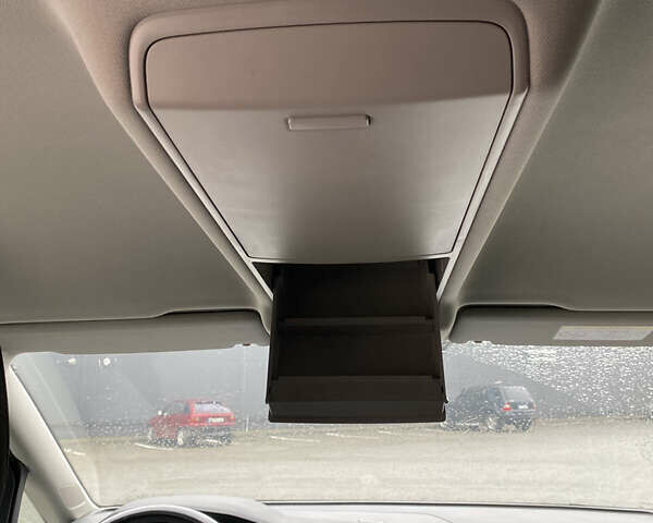 Черный Фольксваген Туран, объемом двигателя 1.97 л и пробегом 242 тыс. км за 14200 $, фото 46 на Automoto.ua