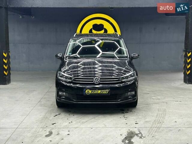 Черный Фольксваген Туран, объемом двигателя 2 л и пробегом 268 тыс. км за 19400 $, фото 1 на Automoto.ua
