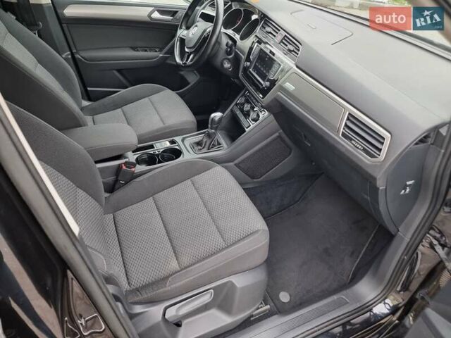 Чорний Фольксваген Туран, об'ємом двигуна 1.6 л та пробігом 207 тис. км за 15800 $, фото 36 на Automoto.ua