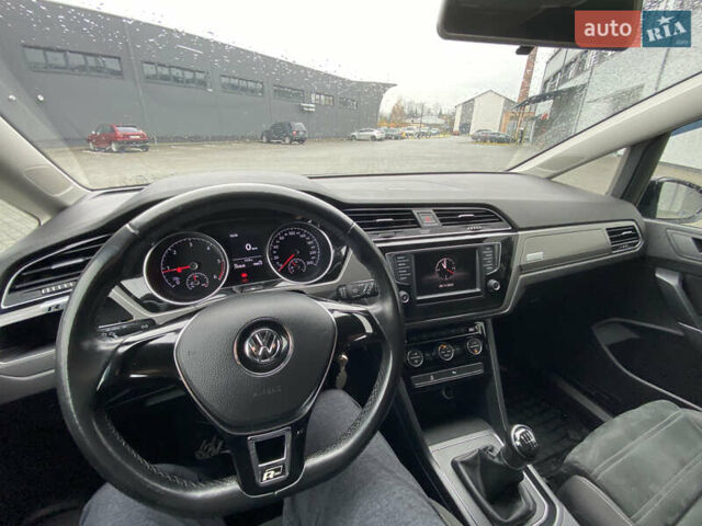 Черный Фольксваген Туран, объемом двигателя 1.97 л и пробегом 242 тыс. км за 14200 $, фото 40 на Automoto.ua