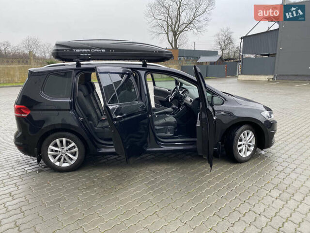 Черный Фольксваген Туран, объемом двигателя 1.97 л и пробегом 242 тыс. км за 14200 $, фото 32 на Automoto.ua