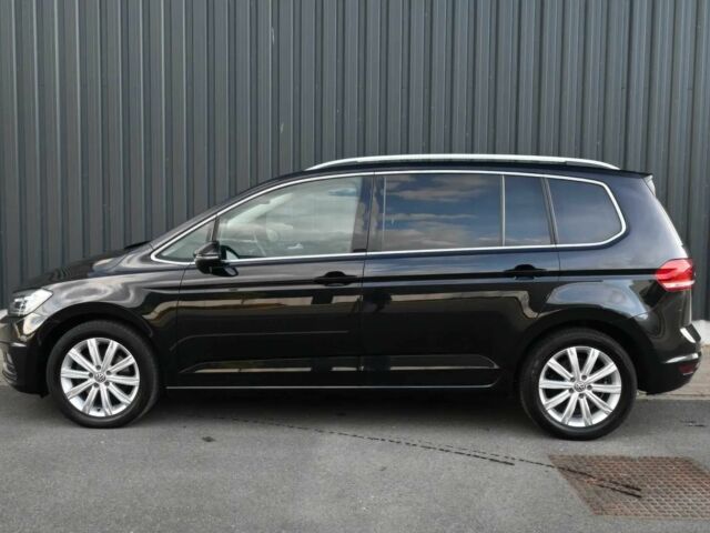 Черный Фольксваген Туран, объемом двигателя 1.8 л и пробегом 53 тыс. км за 16000 $, фото 3 на Automoto.ua