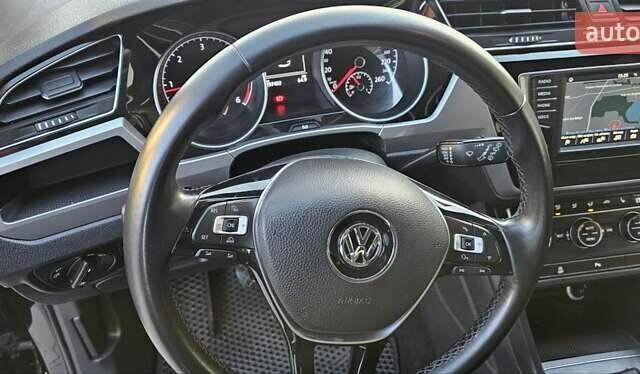 Черный Фольксваген Туран, объемом двигателя 1.6 л и пробегом 197 тыс. км за 14650 $, фото 24 на Automoto.ua