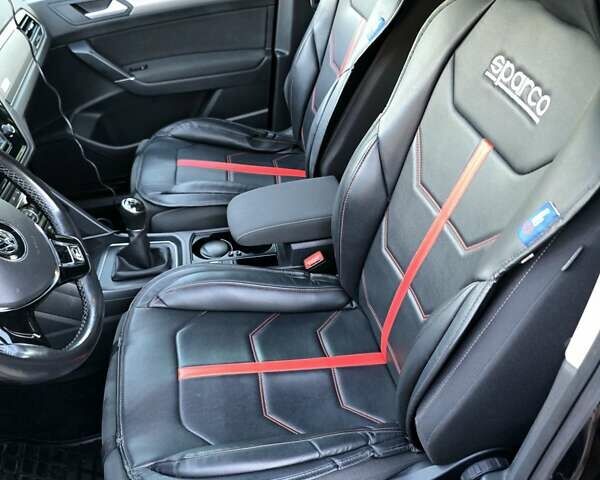 Чорний Фольксваген Туран, об'ємом двигуна 1.97 л та пробігом 240 тис. км за 14700 $, фото 29 на Automoto.ua