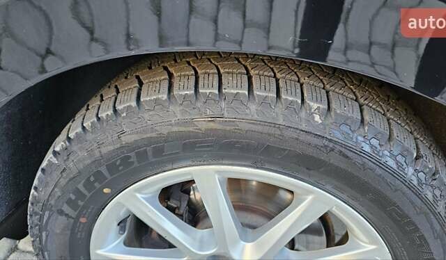 Черный Фольксваген Туран, объемом двигателя 1.6 л и пробегом 197 тыс. км за 14650 $, фото 1 на Automoto.ua