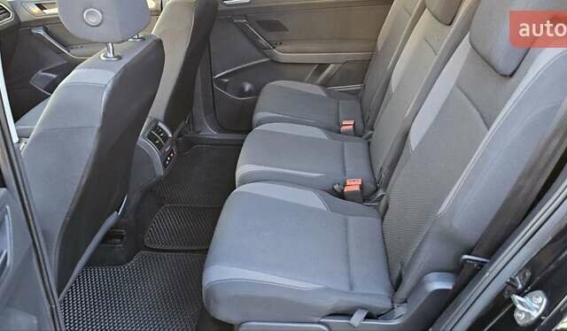 Черный Фольксваген Туран, объемом двигателя 1.6 л и пробегом 197 тыс. км за 14650 $, фото 31 на Automoto.ua