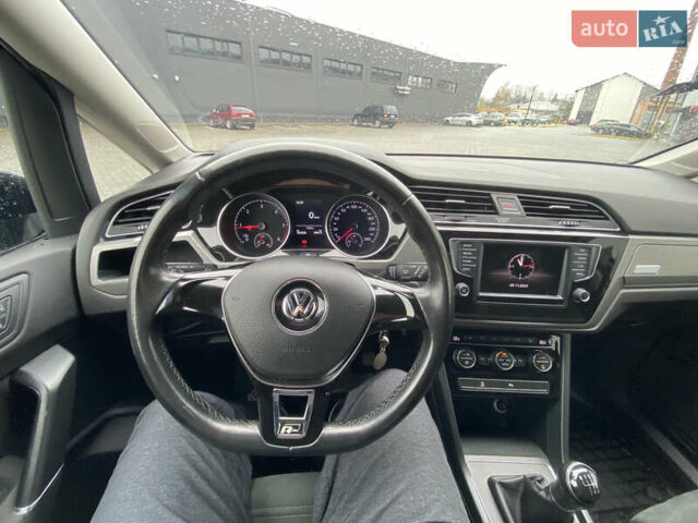 Черный Фольксваген Туран, объемом двигателя 1.97 л и пробегом 242 тыс. км за 14200 $, фото 39 на Automoto.ua