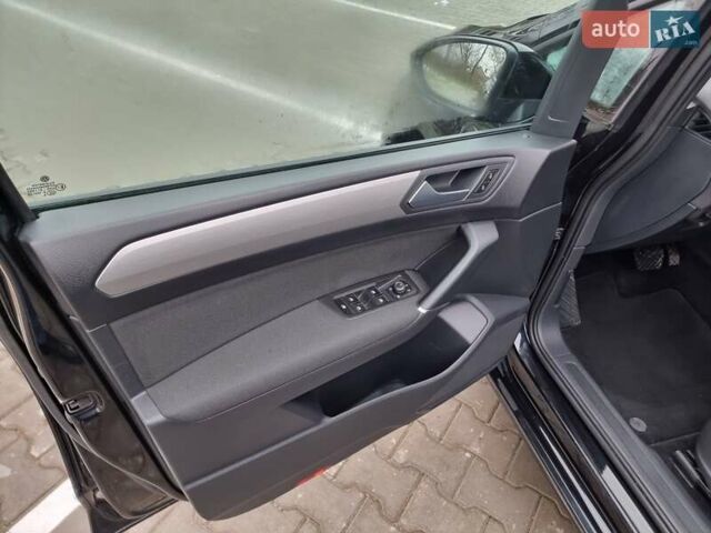 Чорний Фольксваген Туран, об'ємом двигуна 1.6 л та пробігом 207 тис. км за 15700 $, фото 15 на Automoto.ua