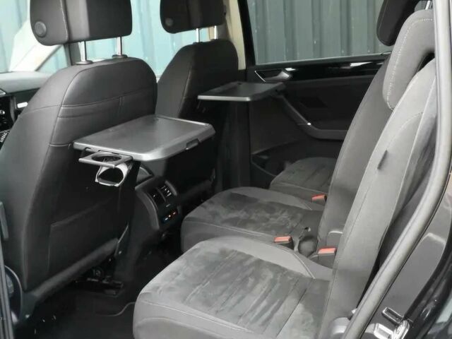 Черный Фольксваген Туран, объемом двигателя 1.8 л и пробегом 53 тыс. км за 16000 $, фото 12 на Automoto.ua