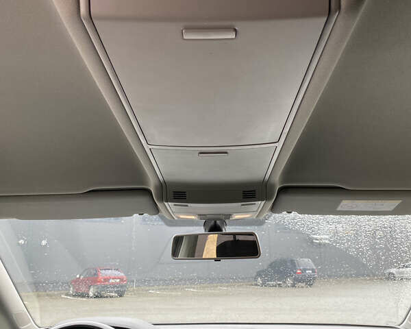 Черный Фольксваген Туран, объемом двигателя 1.97 л и пробегом 242 тыс. км за 14200 $, фото 48 на Automoto.ua