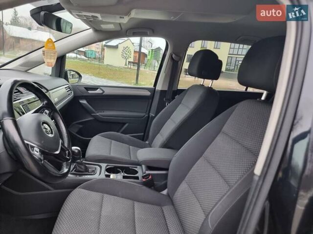 Чорний Фольксваген Туран, об'ємом двигуна 1.6 л та пробігом 207 тис. км за 15800 $, фото 26 на Automoto.ua