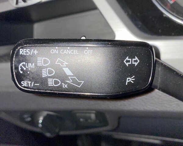 Черный Фольксваген Туран, объемом двигателя 1.97 л и пробегом 242 тыс. км за 14200 $, фото 56 на Automoto.ua