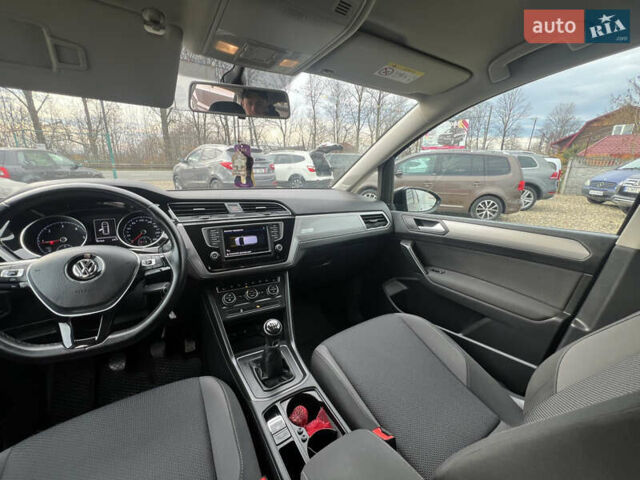 Черный Фольксваген Туран, объемом двигателя 1.6 л и пробегом 197 тыс. км за 14599 $, фото 22 на Automoto.ua