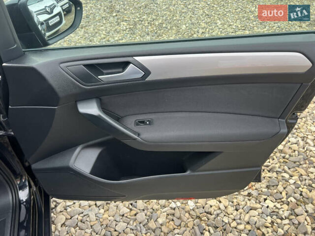 Черный Фольксваген Туран, объемом двигателя 1.6 л и пробегом 197 тыс. км за 14599 $, фото 14 на Automoto.ua