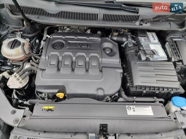 Чорний Фольксваген Туран, об'ємом двигуна 1.6 л та пробігом 207 тис. км за 15800 $, фото 41 на Automoto.ua