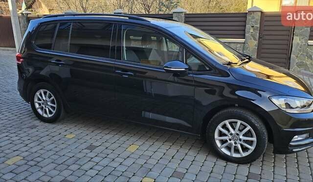 Черный Фольксваген Туран, объемом двигателя 1.6 л и пробегом 197 тыс. км за 14650 $, фото 14 на Automoto.ua