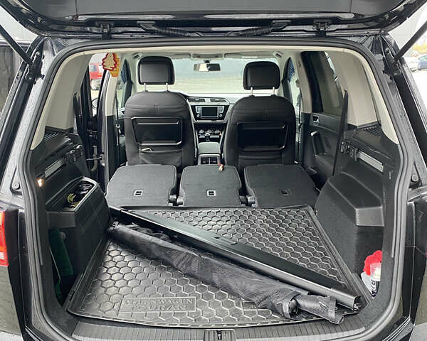 Черный Фольксваген Туран, объемом двигателя 1.97 л и пробегом 242 тыс. км за 14200 $, фото 13 на Automoto.ua